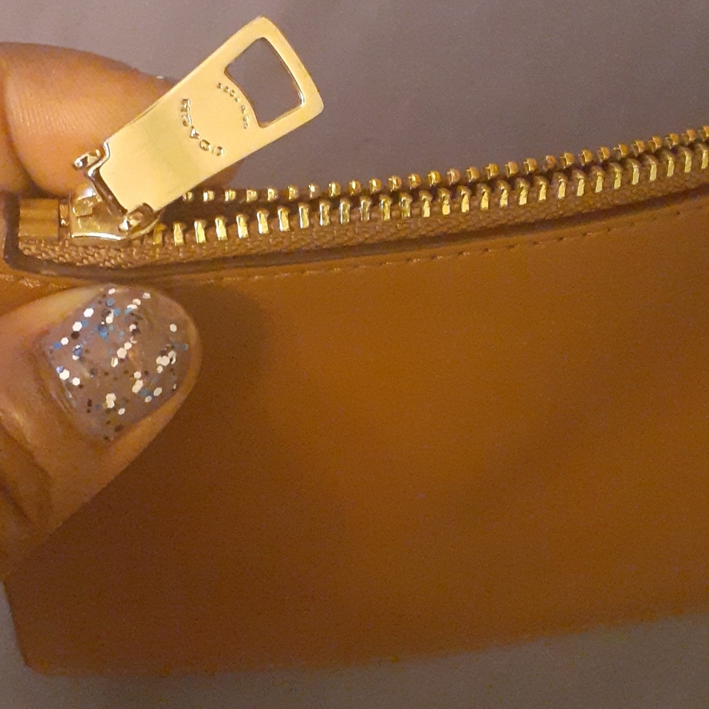Coach large pouch - Picture 3 of 6